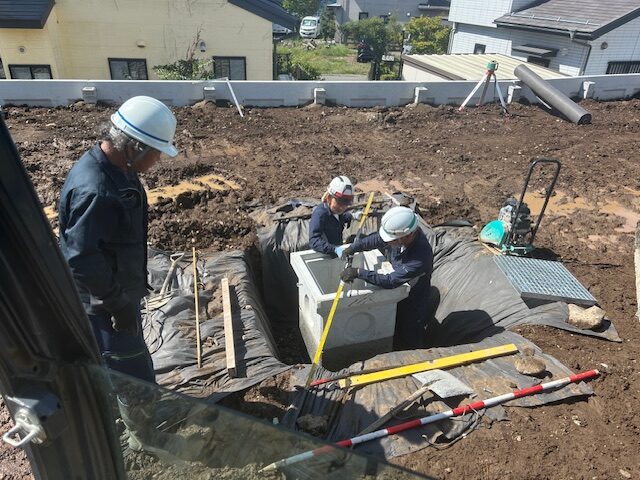 現場施工中の従業員の写真